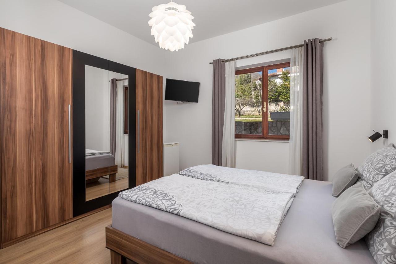 Guest House Deskovic Mošćenička Draga Quarto foto