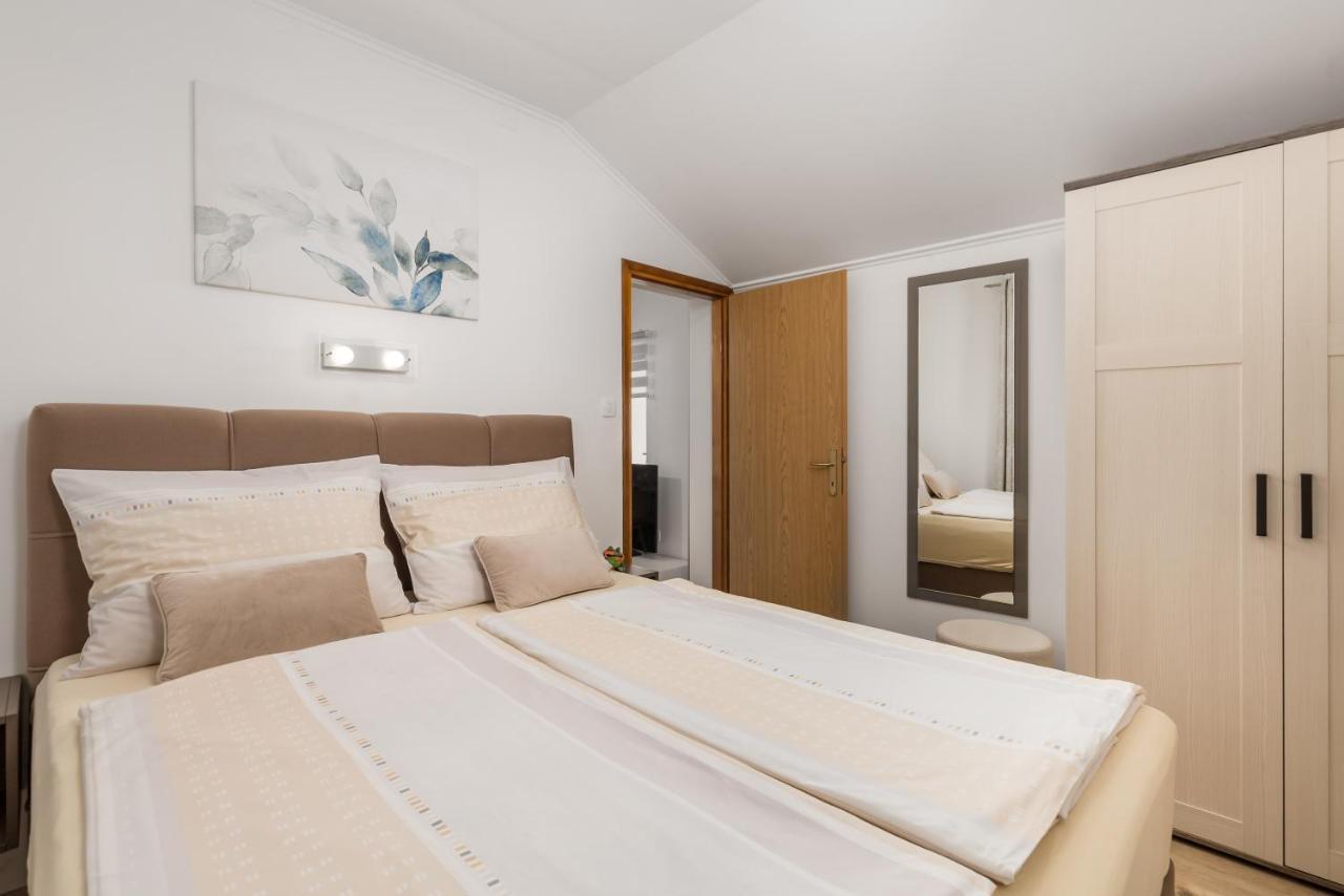 Guest House Deskovic Mošćenička Draga Quarto foto